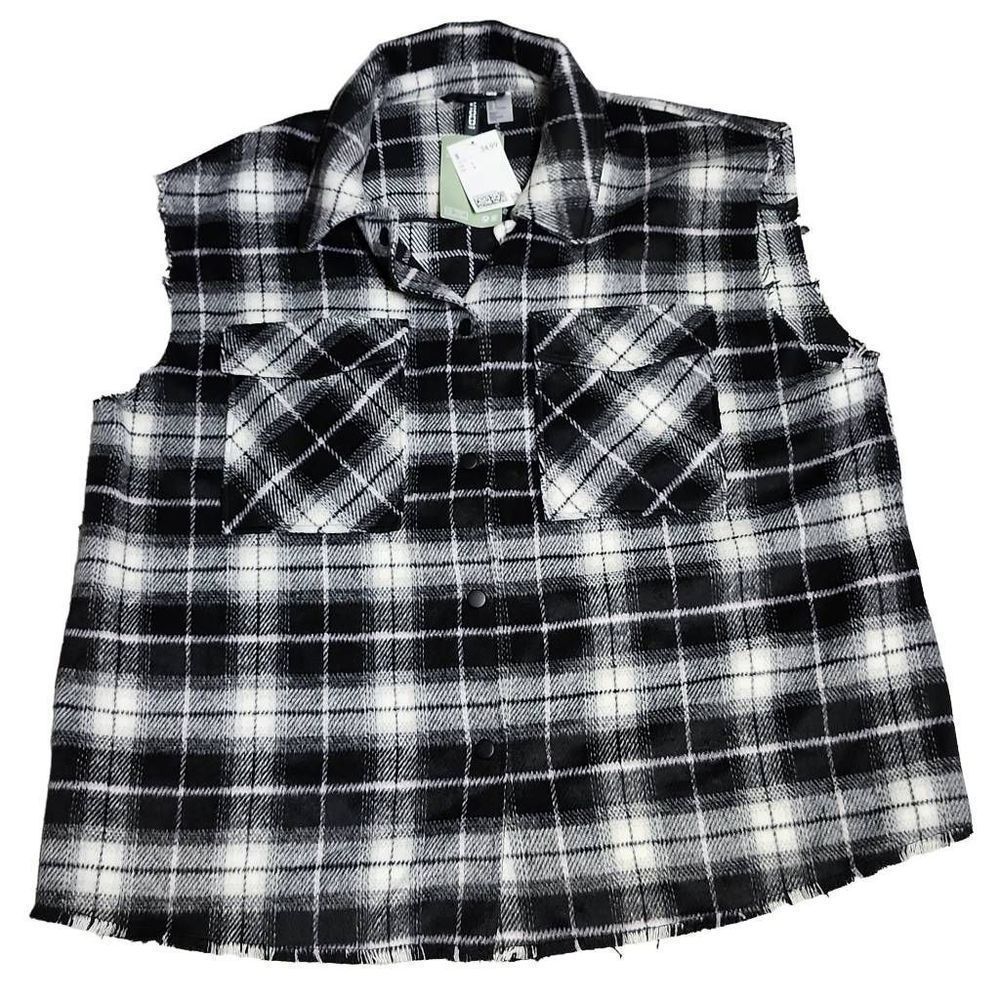 Divided NWT men's black white raw hem cut off flannel button down vest